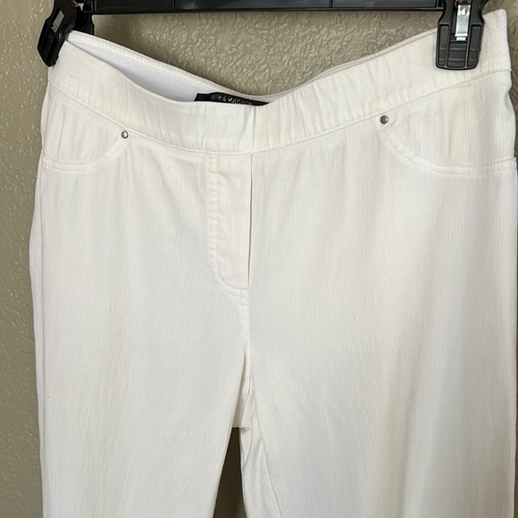 89th & Madison M White Pull-On Stretch Jeans - Picture 3 of 8